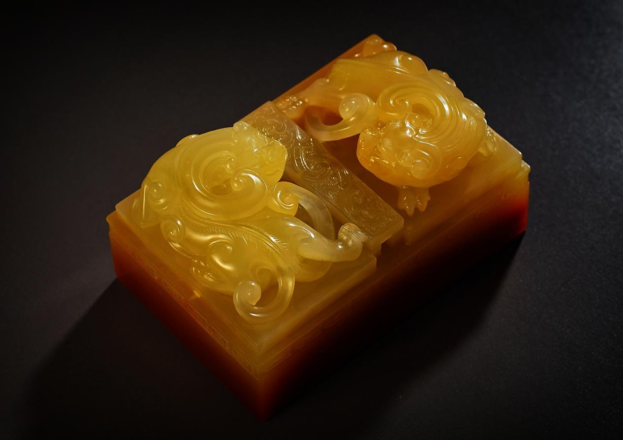 《福瑞双螭》 王长坤作品.jpg